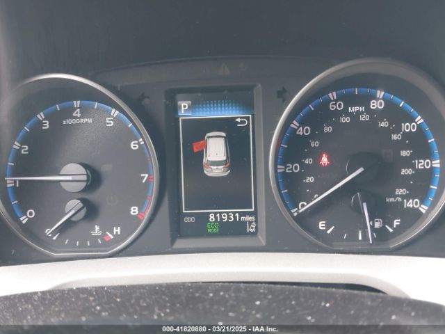 2T3BFREV2JW737696 Toyota RAV4 LE