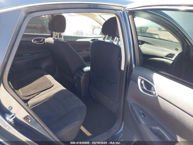 1N4AB7AP5EN850323 Nissan SENTRA SV