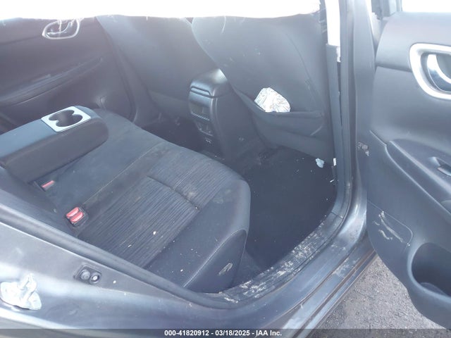 3N1AB7AP7JL644167 Nissan SENTRA SV