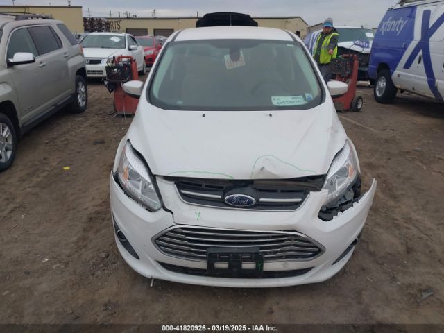 1FADP5FU5HL109509 Ford C-max Energi Titanium