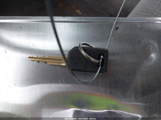 2000 MITSUBISHI MONTERO SPORT JA4LS31HXYP037471 Photo 10