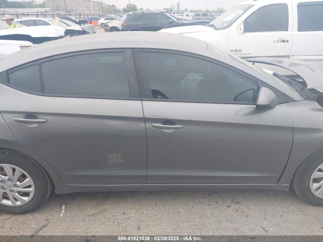 5NPD74LF9JH350235 Hyundai ELANTRA SE