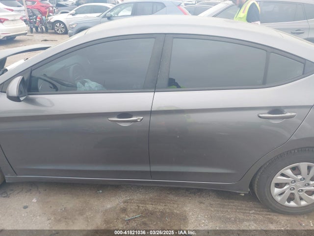 5NPD74LF9JH350235 Hyundai ELANTRA SE