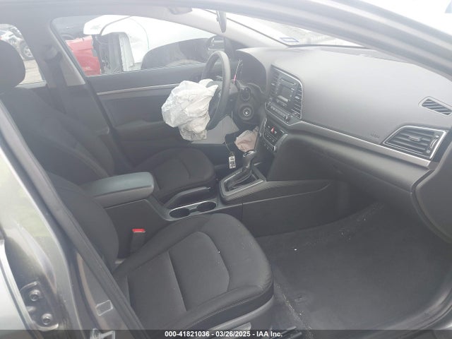 5NPD74LF9JH350235 Hyundai ELANTRA SE