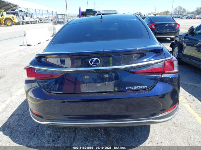 58ADA1C16MU008101 Lexus ES 300H