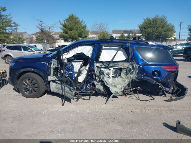 5N1DR3BC8NC217216 Nissan Pathfinder Sv 4wd