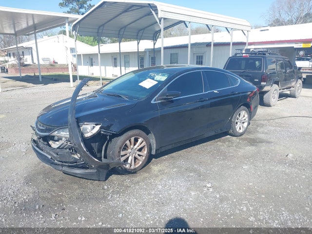 Chrysler 200 Limited 2015 1C3CCCAB2FN695796 Image 2