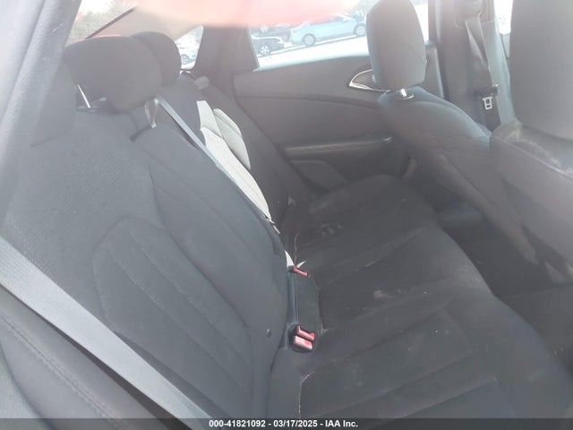 Chrysler 200 Limited 2015 1C3CCCAB2FN695796 Image 8