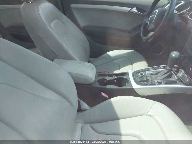 2010 AUDI A5 WAUVFAFR1AA051466 Photo 4