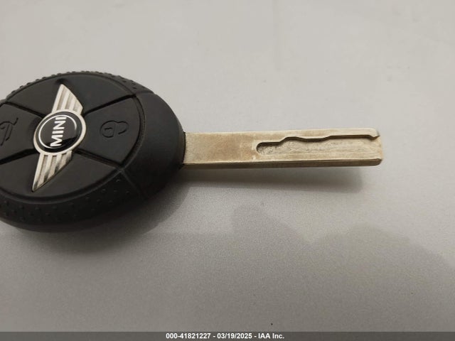 2006 MINI COOPER WMWRC33506TK71183 Photo 10