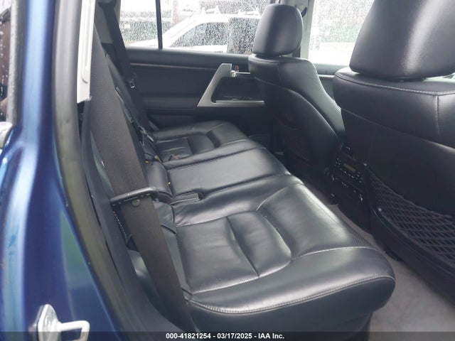 JTMHY7AJXF4032502 Toyota Land Cruiser V8