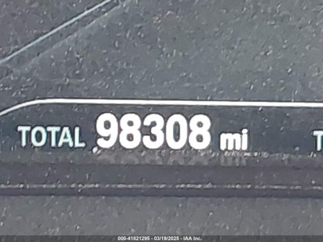 5UXTR7C52KLF24627 BMW X3 Sdrive30i