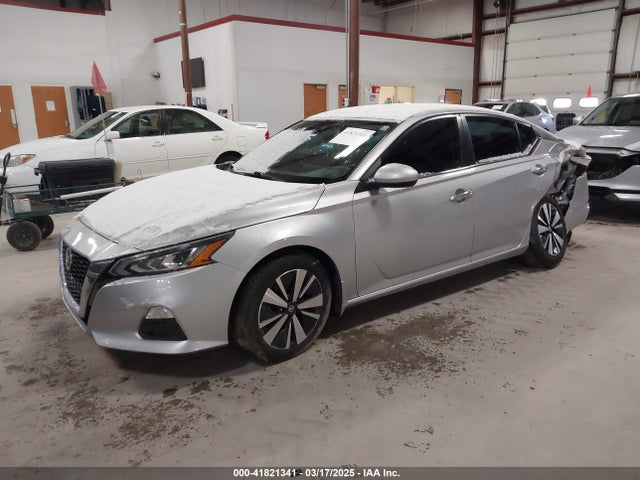 1N4BL4DV2NN353921 Nissan Altima Sv Fwd