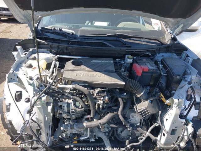 5N1BT3BA9PC878215 Nissan Rogue Sv Fwd