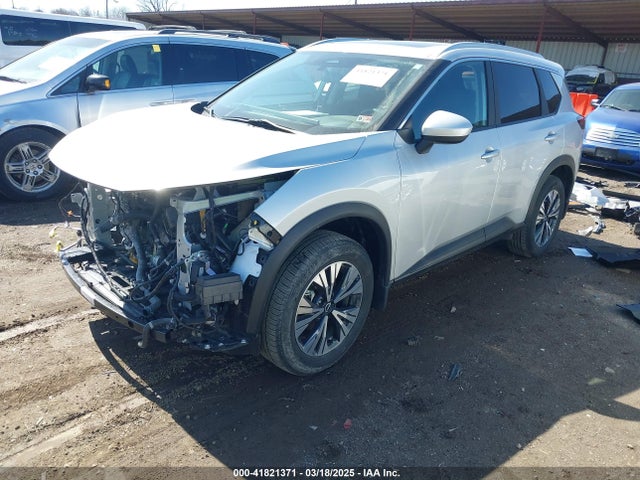 5N1BT3BA9PC878215 Nissan Rogue Sv Fwd