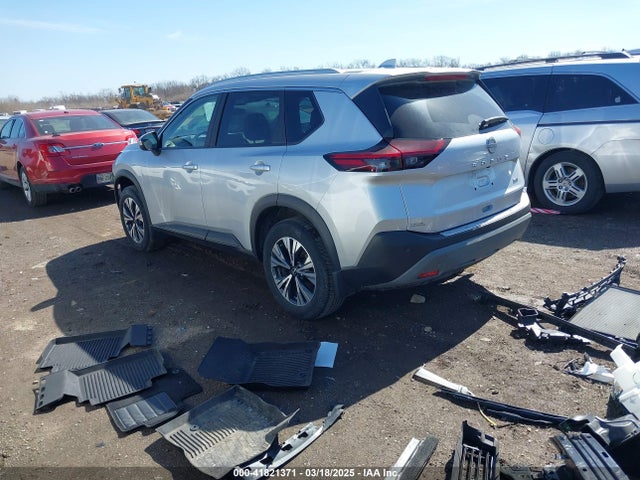5N1BT3BA9PC878215 Nissan Rogue Sv Fwd