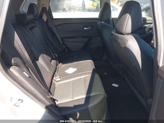 5N1BT3BA9PC878215 Nissan Rogue Sv Fwd