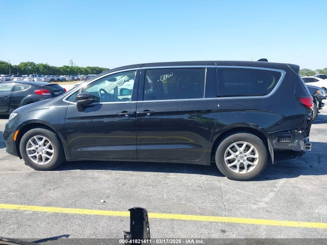 Chrysler Pacifica Touring L 2023 2C4RC1BG9PR529557 Image 15