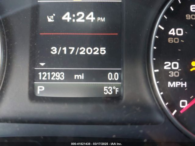 WA1HCCFS7JR025201 Audi Q3 2.0t Premium/2.0t Sport Premium