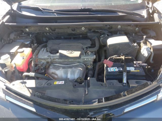 JTMWFREV9JJ200629 Toyota Rav4 Xle