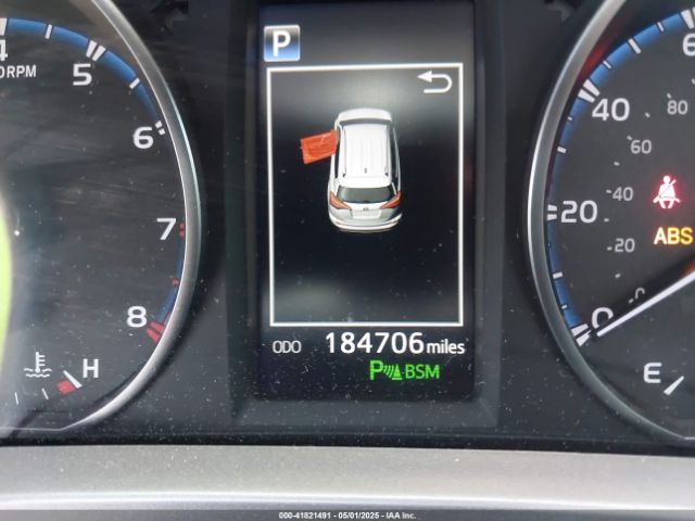 JTMWFREV9JJ200629 Toyota Rav4 Xle