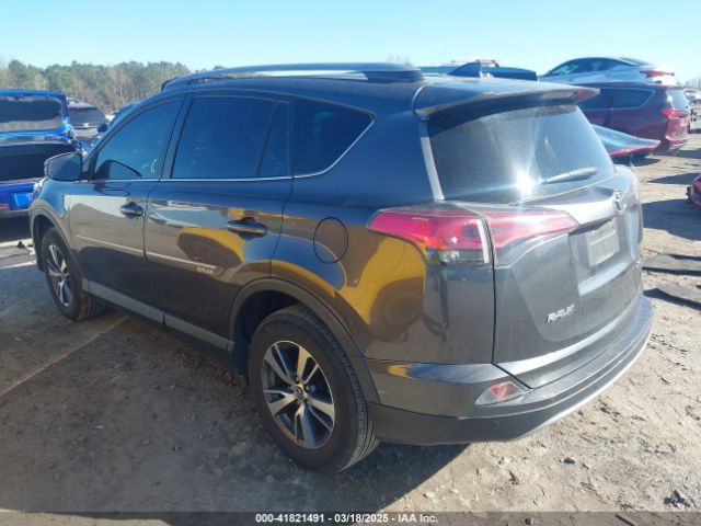 JTMWFREV9JJ200629 Toyota Rav4 Xle