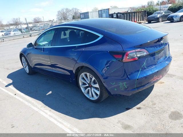 2018 TESLA MODEL 3 5YJ3E1EA3JF049959 Photo 2