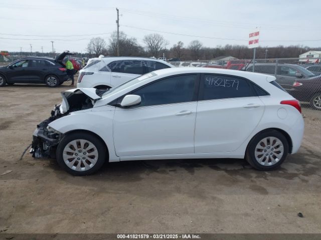 KMHD35LH1GU316545 Hyundai ELANTRA GT