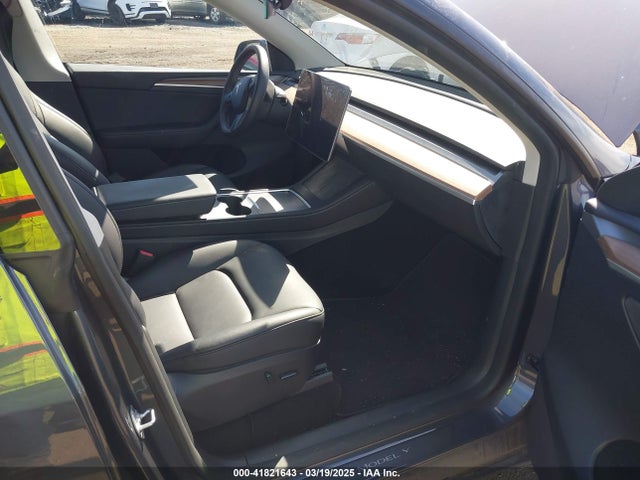 2023 TESLA MODEL Y 7SAYGDEE2PF854917 Photo 4