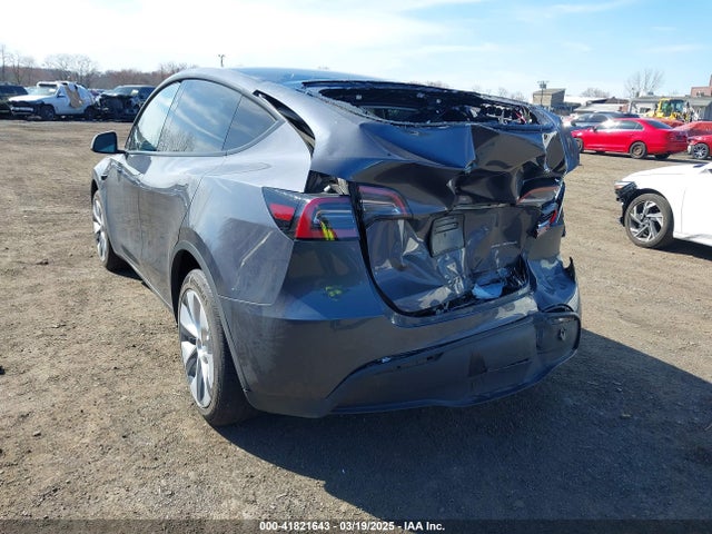2023 TESLA MODEL Y 7SAYGDEE2PF854917 Photo 5