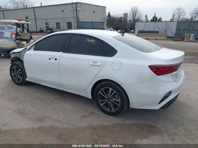 3KPF24ADXRE784060 KIA Forte Lxs