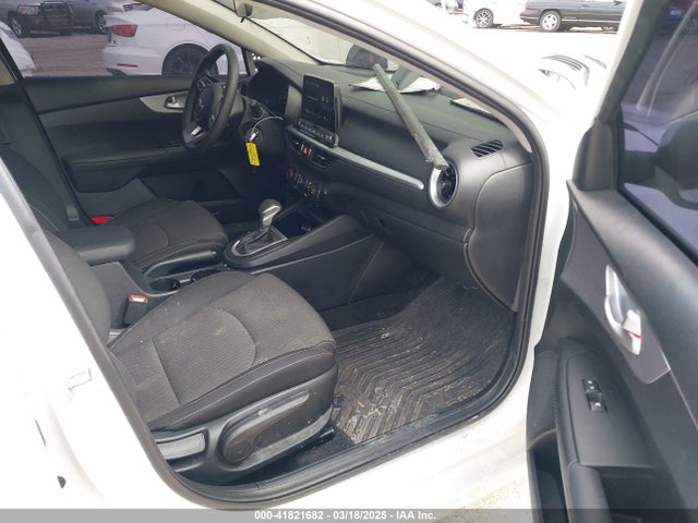 3KPF24ADXRE784060 KIA Forte Lxs