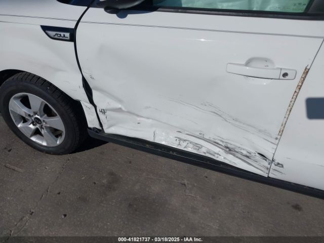 KNDJN2A28J7907654 KIA Soul