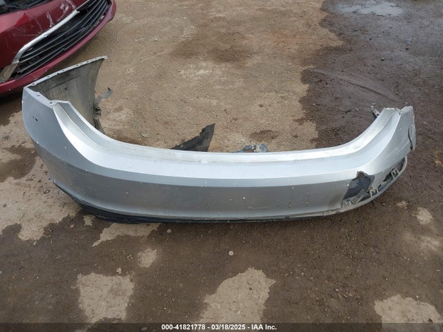 1G1ZD5ST8JF263988 Chevrolet MALIBU LT