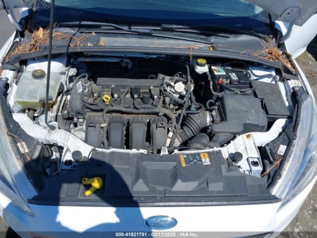 1FADP3K28JL256423 Ford FOCUS SE