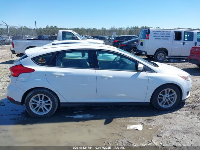 1FADP3K28JL256423 Ford FOCUS SE