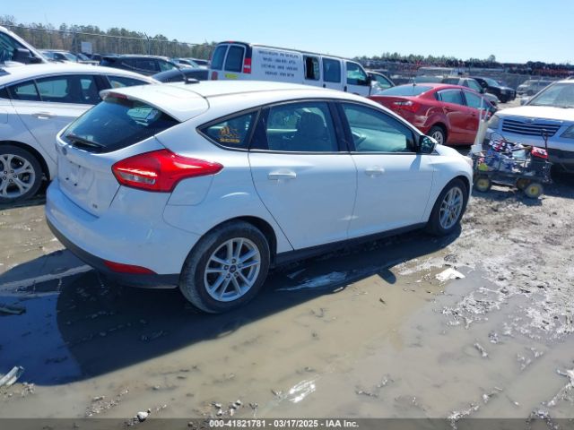 1FADP3K28JL256423 Ford FOCUS SE