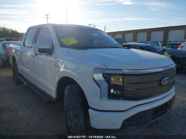 1FTVW1EV4NWG04301 Ford F-150 Lightning Lariat