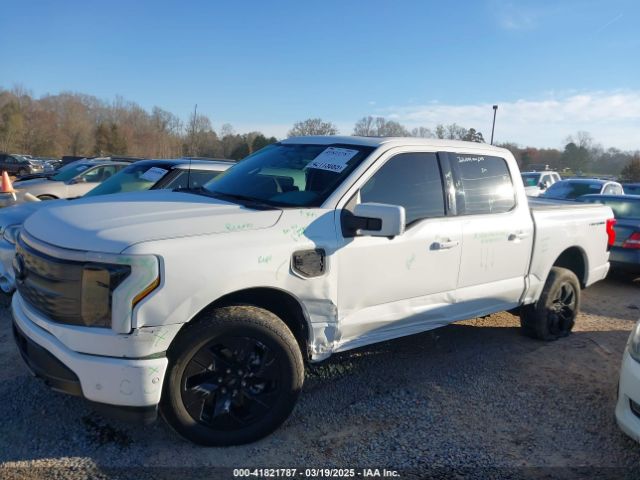 1FTVW1EV4NWG04301 Ford F-150 Lightning Lariat