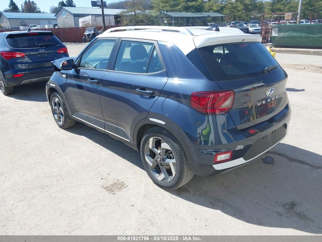 KMHRC8A37NU184600 Hyundai Venue Limited