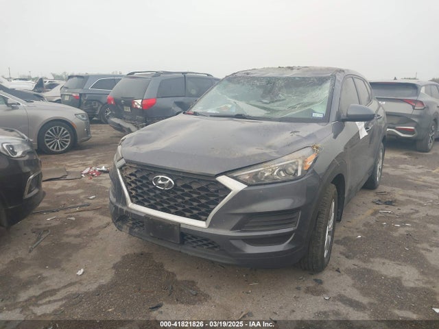 KM8J23A44KU967882 Hyundai TUCSON SE