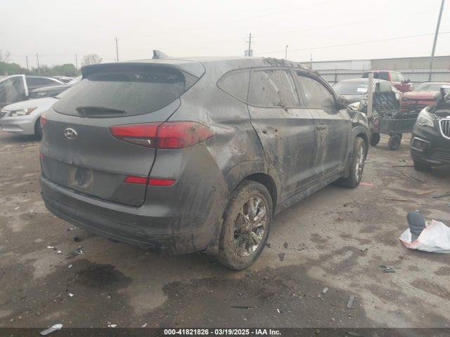 KM8J23A44KU967882 Hyundai TUCSON SE