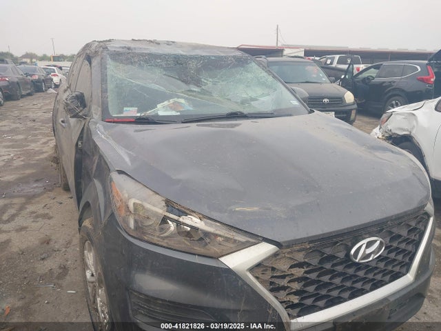 KM8J23A44KU967882 Hyundai TUCSON SE