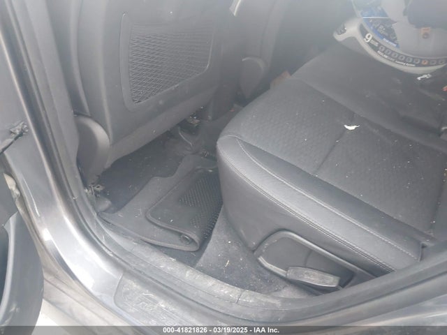 KM8J23A44KU967882 Hyundai TUCSON SE