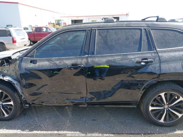 5TDLZRAH0MS066126 Toyota Highlander Xse