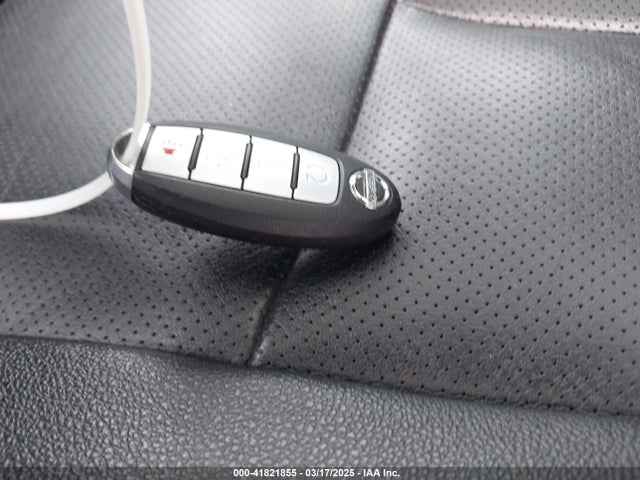 5N1AT2MV3GC924224 Nissan Rogue Sl