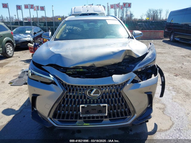 2T2AGCEZ6SC070955 Lexus NX 350