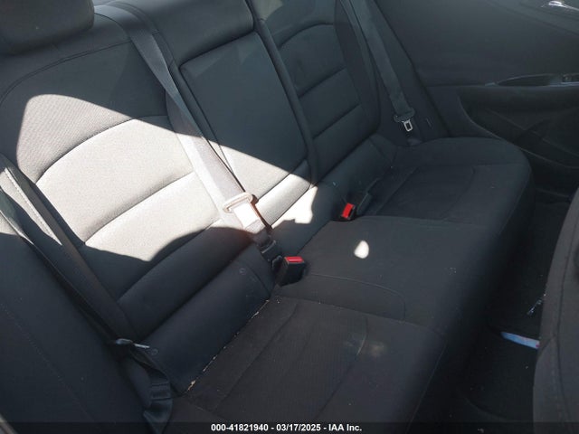 1G1ZE5ST6GF325426 Chevrolet MALIBU 1LT