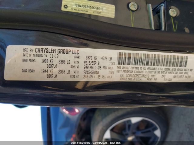 1C4NJDCB5ED700913 Jeep Compass Limited