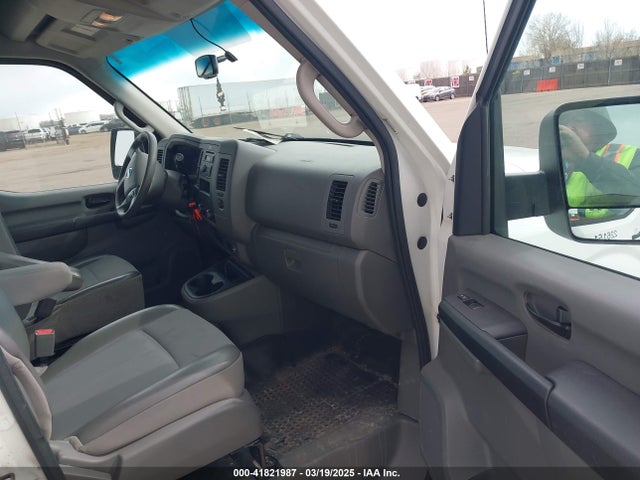 1N6BF0LX9FN800885 Nissan 2015